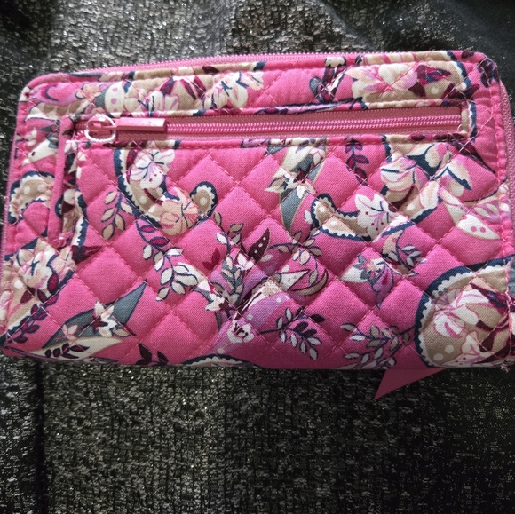 ♡♡Vera Bradley Turnlock Wallet* - Picture 3 of 5